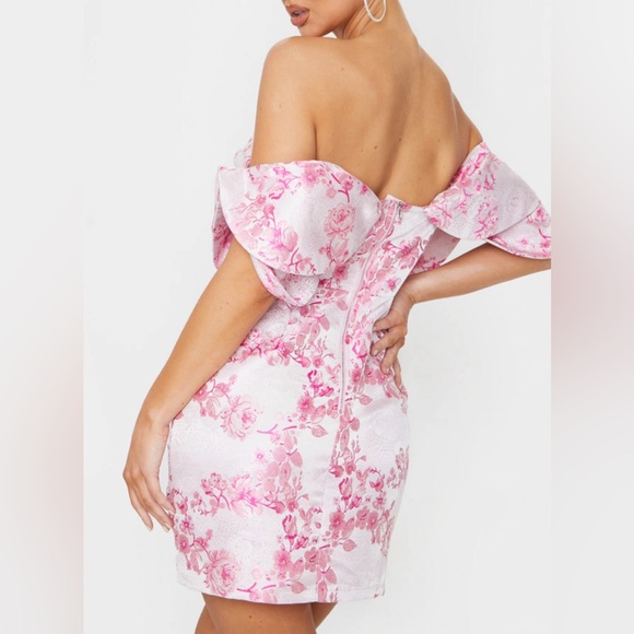 Pretty Little Things Pink Jacquard Dress - Picture 4 of 4